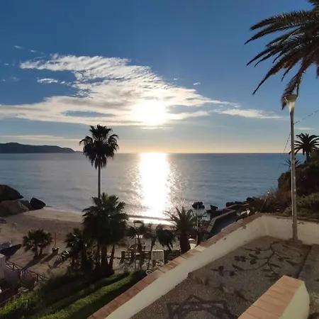 Villaverde Lägenhet Nerja