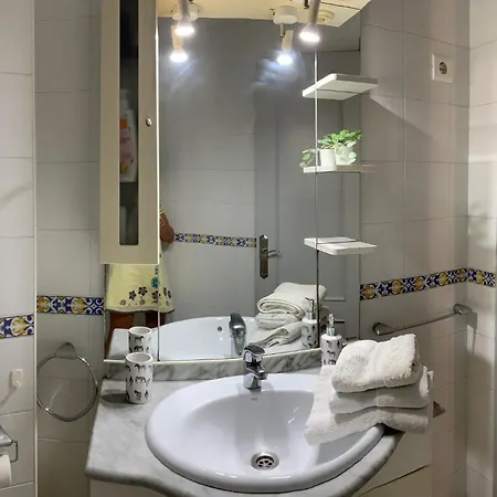 Апартаменти Villaverde Нерха